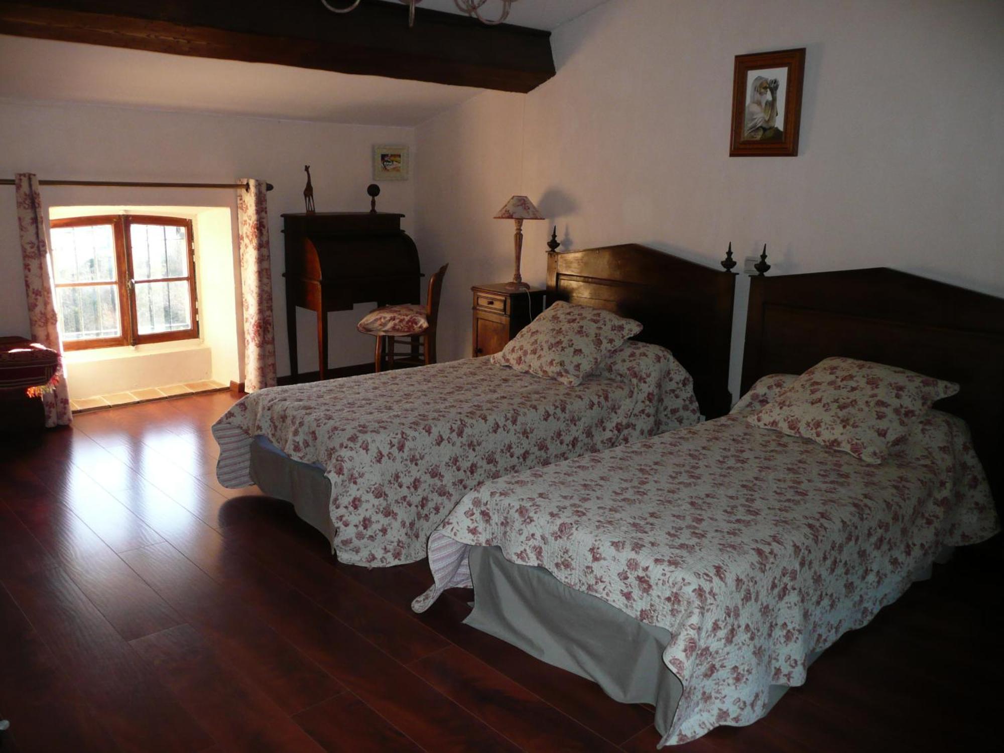 Les Terres Basses Fabrezan Exterior foto